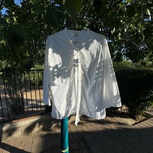 KRISTA LARSON CRISP WHITE 100% COTTON BLOUSE WITH VELVET TRIM AND SELF-TIE